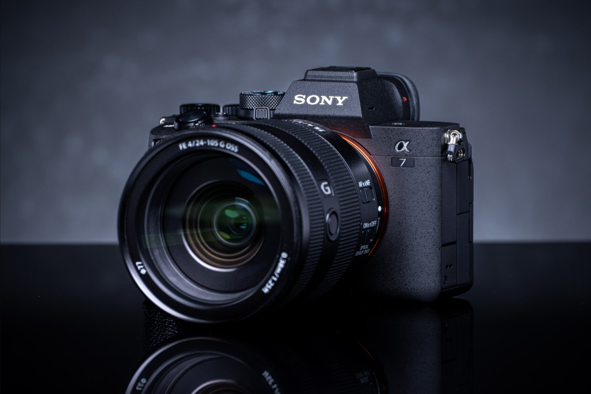 Câmera Sony Alpha A7 V em enquadramento de produto, equipamento de captação VALKYR STUDIOS