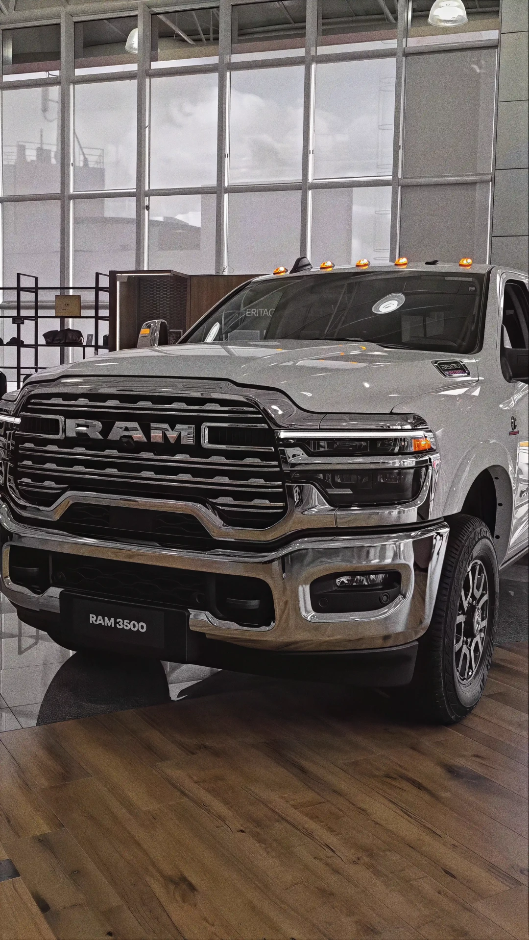 Dodge RAM 2500 Divesa em produção de evento, VALKYR STUDIOS